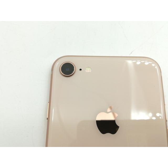中古】Apple docomo 【SIMロック解除済み】 iPhone 8 64GB ゴールド