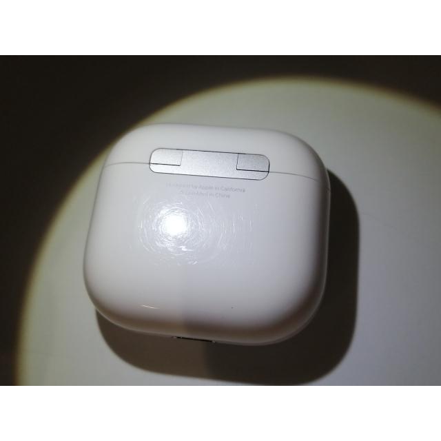 中古】Apple AirPods 4 アクティブノイズキャンセリング搭載モデル