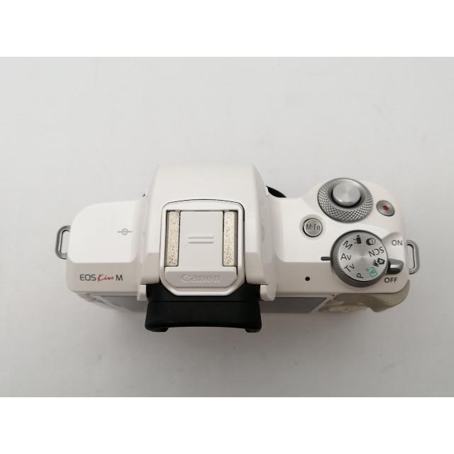 【中古】Canon EOS Kiss M 上半身 白いこと【新宿2】言いはなつ継続期間１ヶ月【位置づけるB】