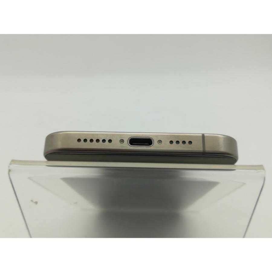 【中古】Apple SoftBank 【SIMフリー】 iPhone 15 Pro Max 512GB ナチュラルチタニウム MU6W3J/A【神戸】保証期間１ヶ月【ランクA】の画像