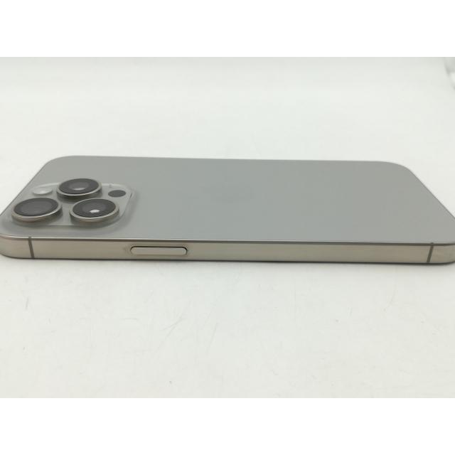 【中古】Apple SoftBank 【SIMフリー】 iPhone 15 Pro Max 512GB ナチュラルチタニウム MU6W3J/A【神戸】保証期間１ヶ月【ランクA】の画像