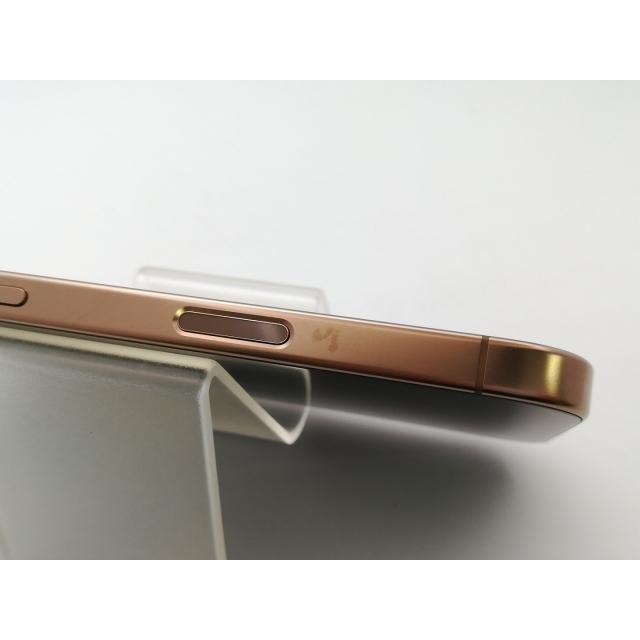 【中古】Apple SoftBank 【SIMフリー】 iPhone 16 Pro 128GB デザートチタニウム MYMX3J/A【大阪堂島】保証期間１ヶ月【ランクA】の画像