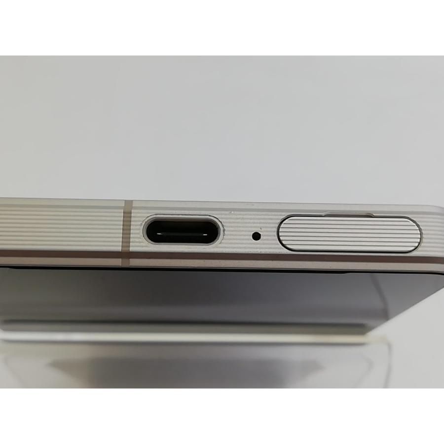 【中古】SONY docomo 【SIMフリー】 Xperia 1 V プラチナシルバー 12GB 256GB SO-51D【大宮東口】保証期間１ヶ月【ランクA】の画像