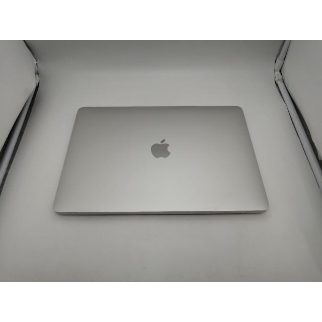 や*も様 MacBookAir M1 シルバー 13インチ メモリ8GB SSD 中古】Apple MacBook Air 13インチ M1(CPU:8C/GPU:7C) 8GB/256GB