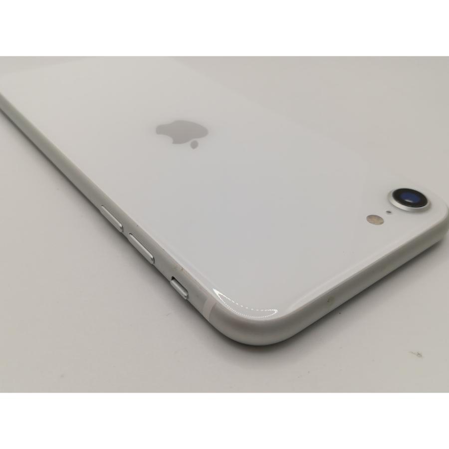 【中古】Apple docomo 【SIMロック解除済み】 iPhone SE（第2世代） 64GB ホワイト MHGQ3J/A（後期型番）【神保町】保証期間１ヶ月【ランクB】｜janpara｜03