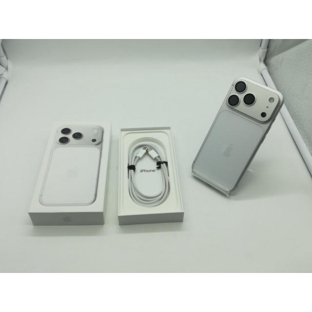 中古】Apple 国内版 【SIMフリー】 iPhone 17 Pro 256GB シルバー