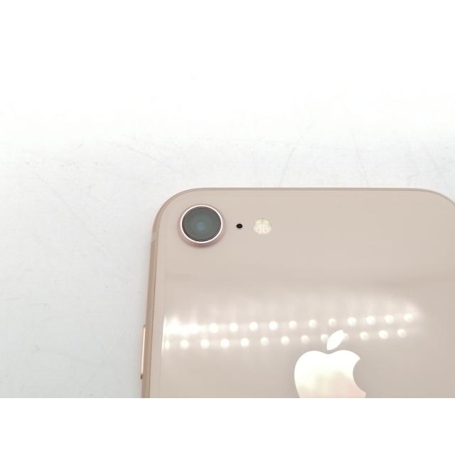 中古】Apple docomo 【SIMロック解除済み】 iPhone 8 64GB ゴールド