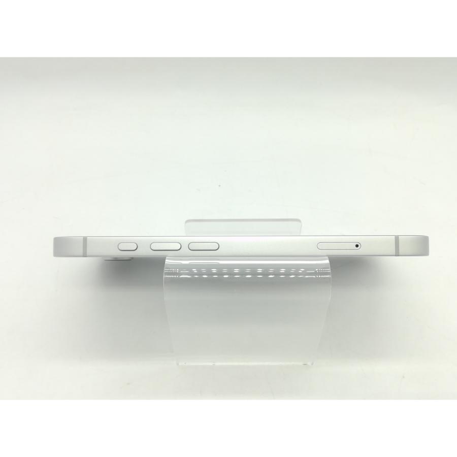【中古】Apple 国内版 【SIMフリー】 iPhone 16e 256GB ホワイト MD1W4J/A【アリオ倉敷】保証期間１ヶ月【ランクB】の画像