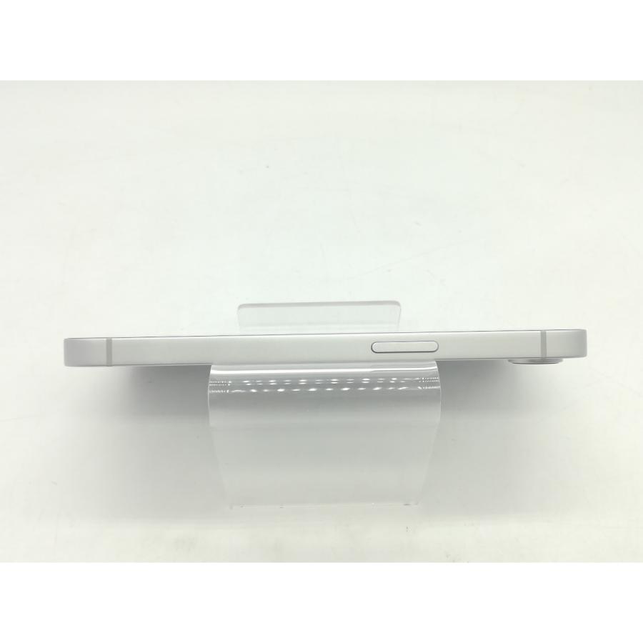 【中古】Apple 国内版 【SIMフリー】 iPhone 16e 256GB ホワイト MD1W4J/A【アリオ倉敷】保証期間１ヶ月【ランクB】の画像