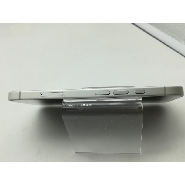 【中古】Apple 国内版 【SIMフリー】 iPhone 16 256GB ホワイト MYDX3J/A【仙台駅東口】保証期間１ヶ月【ランクA】の画像