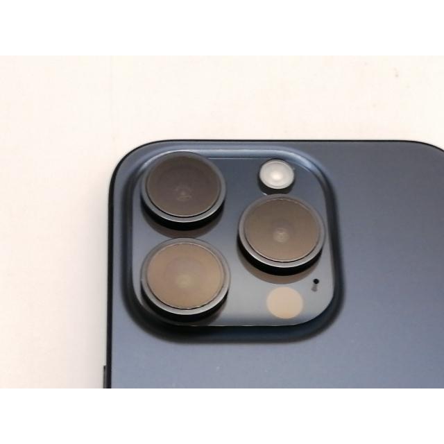 【中古】Apple docomo 【SIMフリー】 iPhone 15 Pro 256GB ブルーチタニウム MTUG3J/A【三宮駅前】保証期間１ヶ月【ランクB】の画像