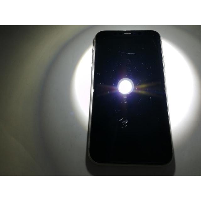 中古】Apple au 【SIMロック解除済み】 iPhone 11 64GB ホワイト
