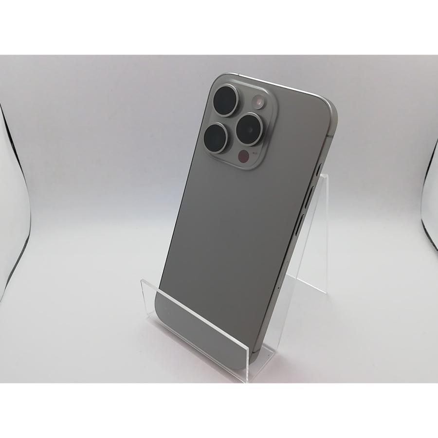中古】Apple docomo 【SIMフリー】 iPhone 15 Pro 256GB ナチュラル