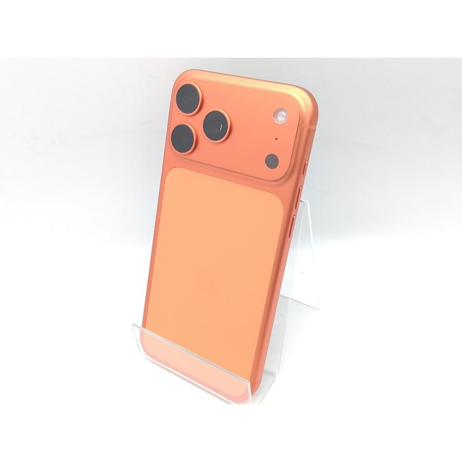 中古】Apple 国内版 【SIMフリー】 iPhone 17 Pro Max 2TB コズミック 