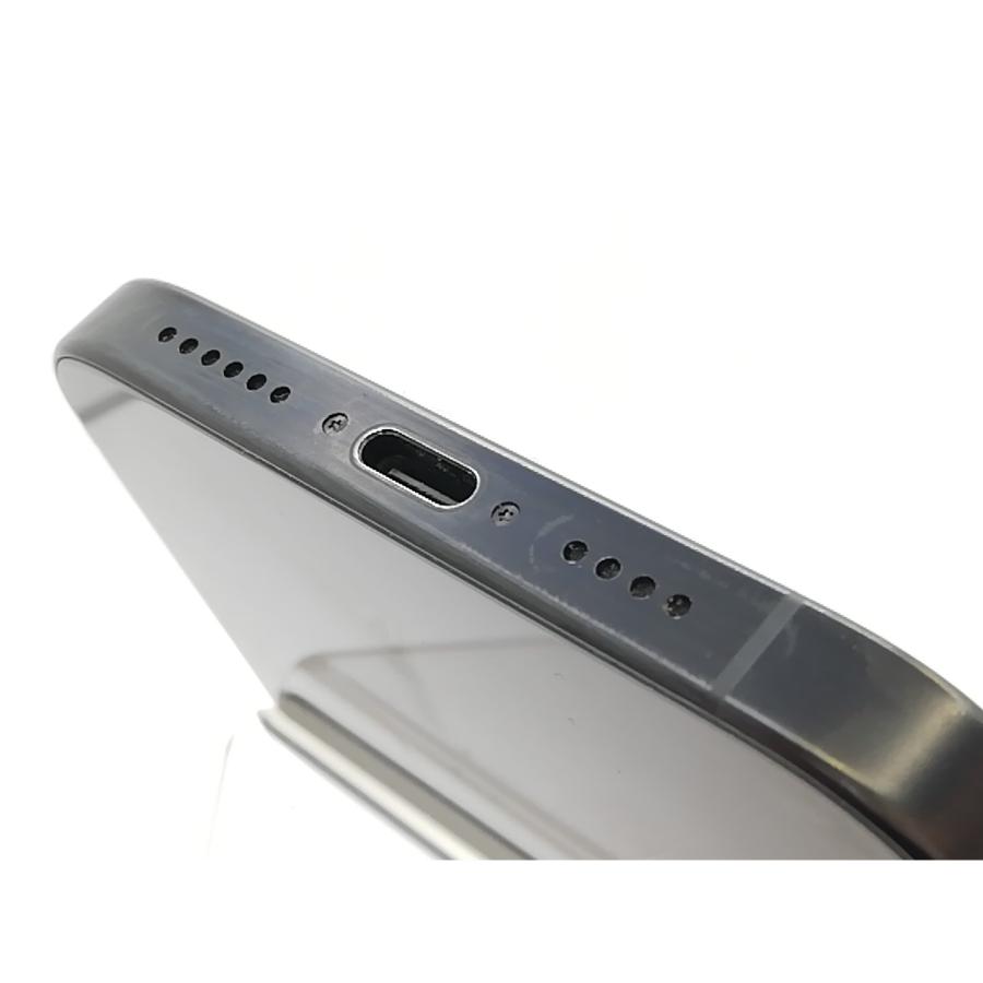 【中古】Apple docomo 【SIMフリー】 iPhone 16 Pro Max 256GB ブラックチタニウム MYWG3J/A【熊本】保証期間１ヶ月【ランクB】の画像