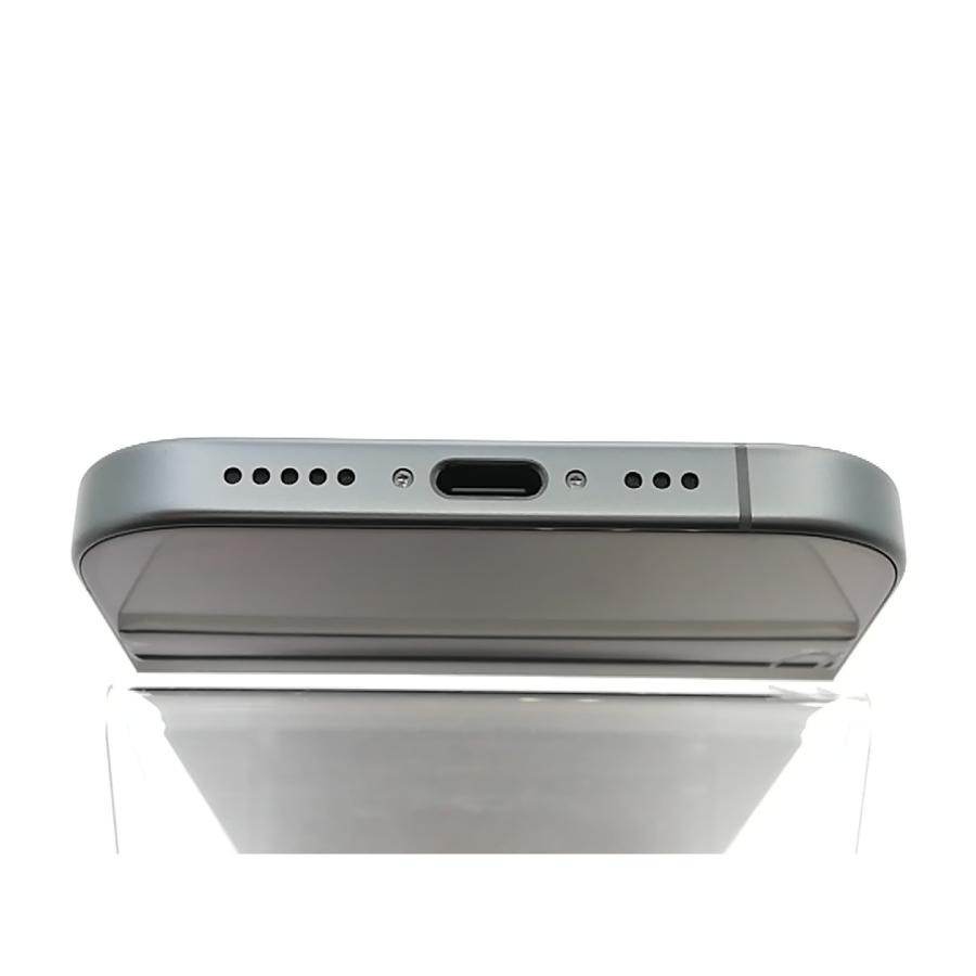 中古】Apple au 【SIMフリー】 iPhone 17 256GB ブラック MG674J/A