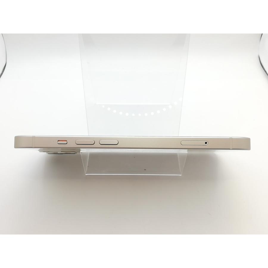 【中古】Apple docomo 【SIMフリー】 iPhone 13 256GB スターライト MLNJ3J/A【熊本】保証期間１ヶ月【ランクB】の画像