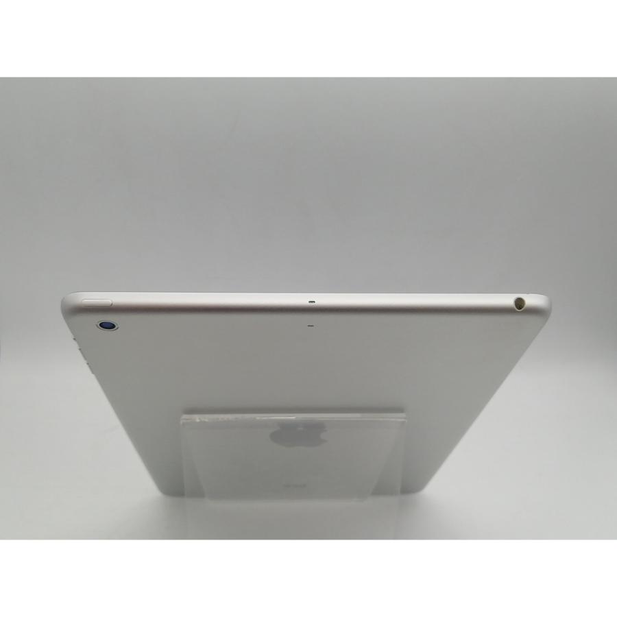 中古】Apple 【Wi-Fi】 iPad Air（2013） 32GB シルバー MD789J/B
