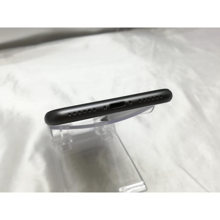中古】Apple docomo 【SIMロック解除済み】 iPhone 8 256GB スペース