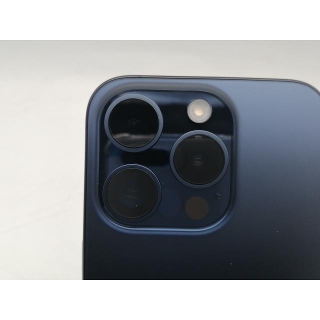 中古】Apple 国内版 【SIMフリー】 iPhone 15 Pro 128GB ブルー