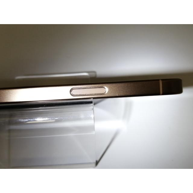 【中古】Apple au 【SIMフリー】 iPhone 16 Pro Max 256GB デザートチタニウム MYWJ3J/A【三宮センター】保証期間１ヶ月【ランクA】の画像