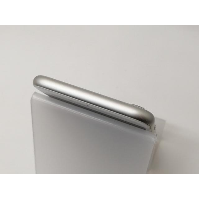 中古】Apple docomo 【SIMロック解除済み】 iPhone 8 256GB シルバー
