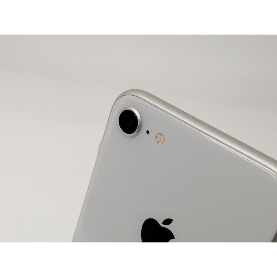 中古】Apple docomo 【SIMロック解除済み】 iPhone 8 256GB シルバー