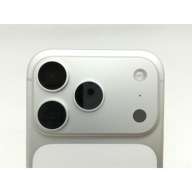 中古】Apple 国内版 【SIMフリー】 iPhone 17 Pro 1TB シルバー MG8D4J