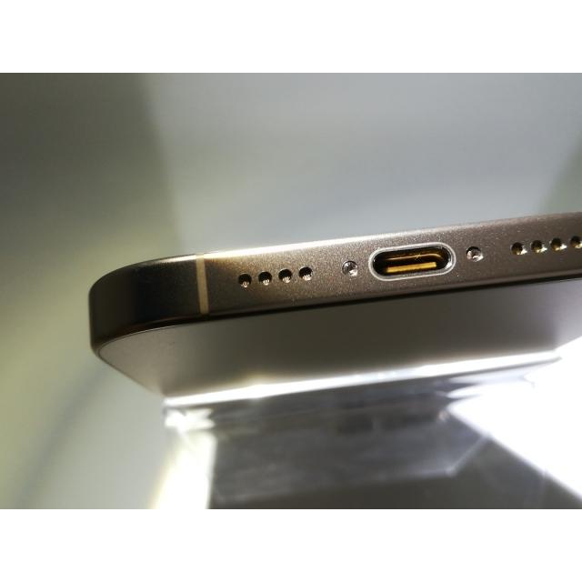 中古】Apple 国内版 【SIMフリー】 iPhone 16 Pro Max 256GB デザート