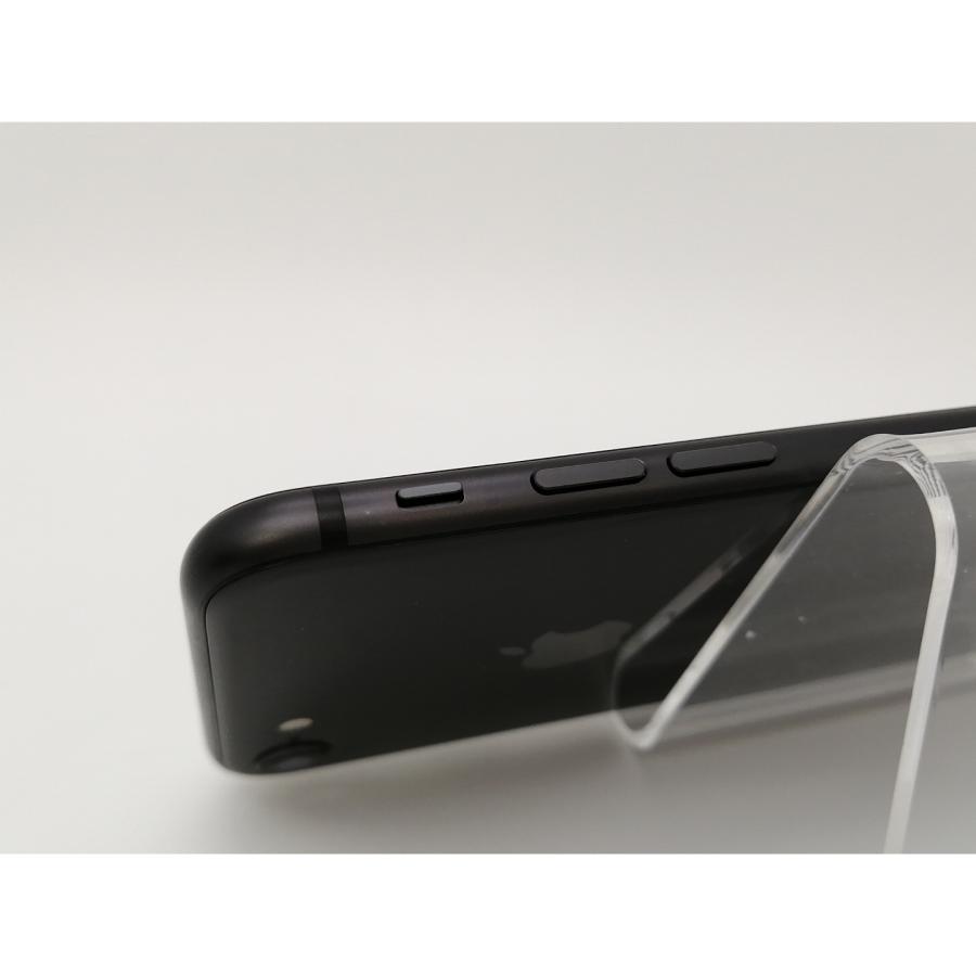 中古】Apple au 【SIMロック解除済み】 iPhone 8 64GB スペースグレイ