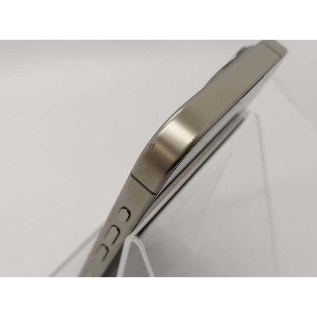 【中古】Apple 国内版 【SIMフリー】 iPhone 15 Pro 256GB ナチュラルチタニウム MTUF3J/A【神戸】保証期間１ヶ月【ランクA】の画像
