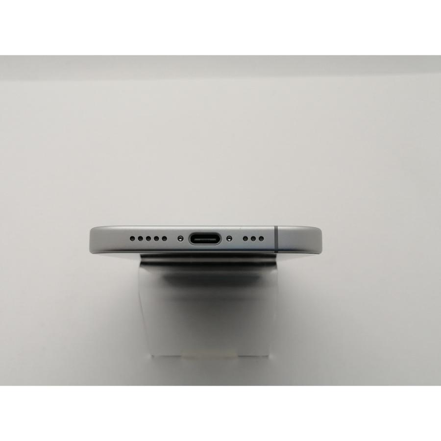 【中古】Apple 国内版 【SIMフリー】 iPhone 17 512GB ホワイト MG6E4J/A【三宮センター】保証期間１ヶ月【ランクA】の画像