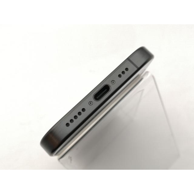 【中古】Apple docomo 【SIMフリー】 iPhone 15 Pro 1TB ブラックチタニウム MTUQ3J/A【神保町】保証期間１ヶ月【ランクB】の画像