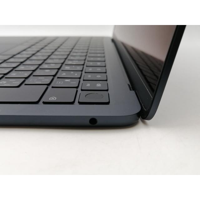 【中古】Apple MacBook Air 13インチ CTO (M2,2022) ミッドナイト M2(CPU:8C/GPU:10C)/16G/512G/67W(70W) AC【神保町】保証期間１ヶ月【ランクA】の画像