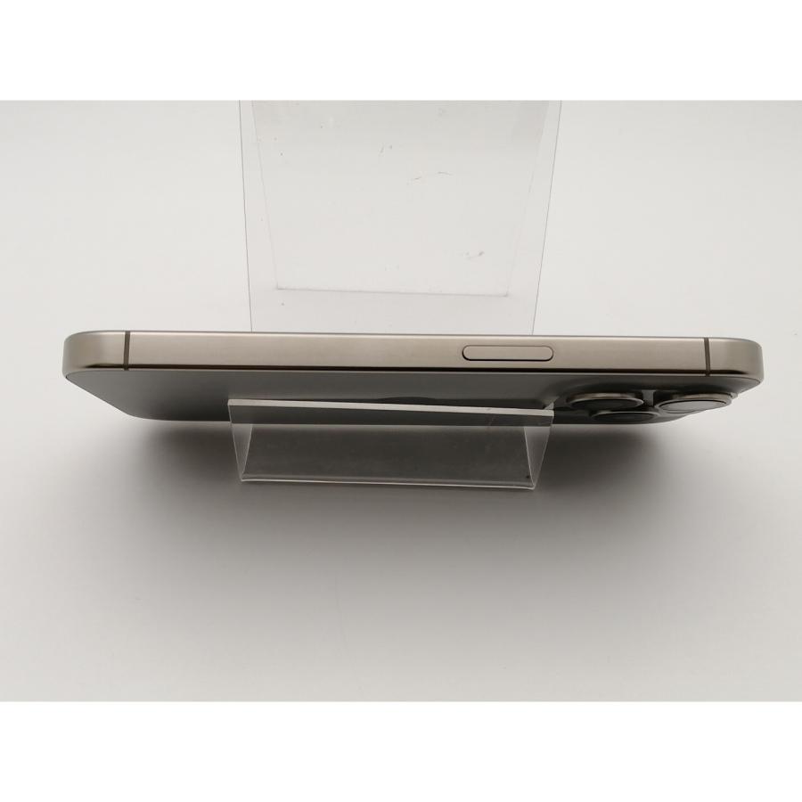 【中古】Apple 国内版 【SIMフリー】 iPhone 15 Pro 128GB ナチュラルチタニウム MTU93J/A【DS秋葉】保証期間１ヶ月【ランクB】の画像