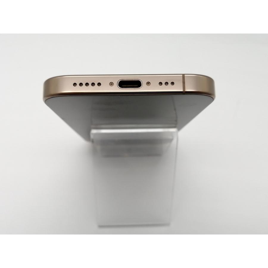 中古】Apple 国内版 【SIMフリー】 iPhone 16 Pro 256GB デザート
