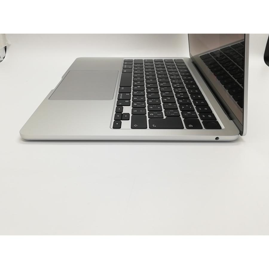 【中古】Apple MacBook Air 13インチ CTO (M3,2024) シルバー M3(CPU:8C/GPU:10C)/16G/512G【福岡天神】保証期間１ヶ月【ランクA】の画像