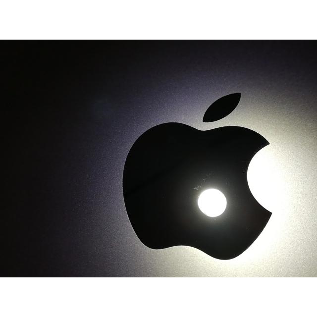 【中古】Apple MacBook Air 13インチ CTO (M3,2024) シルバー M3(CPU:8C/GPU:10C)/16G/512G【福岡天神】保証期間１ヶ月【ランクA】の画像