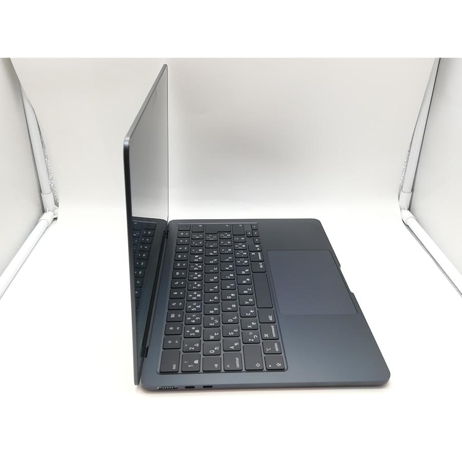 中古】Apple MacBook Air 13インチ M5(CPU:10C/GPU:10C) 16GB/1TB