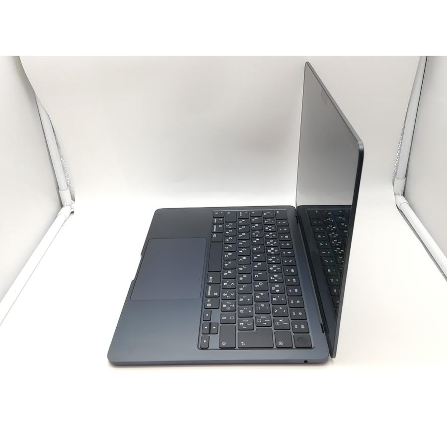 中古】Apple MacBook Air 13インチ M5(CPU:10C/GPU:10C) 16GB/1TB