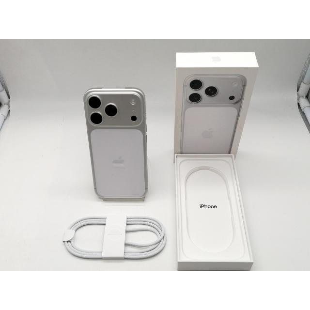中古】Apple 国内版 【SIMフリー】 iPhone 17 Pro 512GB シルバー
