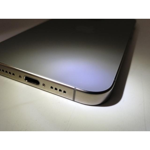 【中古】Apple 国内版 【SIMフリー】 iPhone 15 Pro Max 256GB ナチュラルチタニウム MU6R3J/A【吉祥寺】保証期間１ヶ月【ランクA】の画像