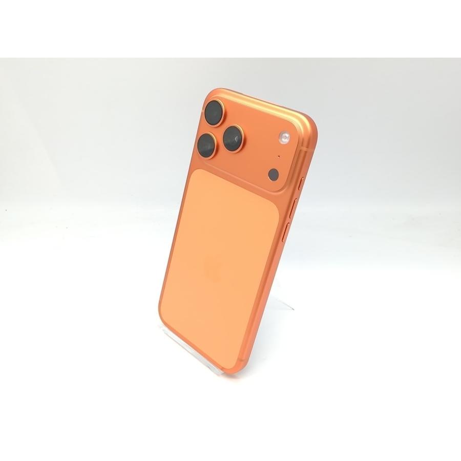中古】Apple 国内版 【SIMフリー】 iPhone 17 Pro Max 1TB コズミック
