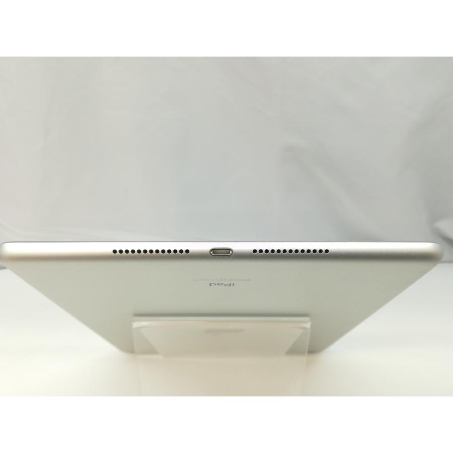 中古】Apple 【Wi-Fi】 iPad（第8世代/2020） 128GB シルバー MYLE2J/A