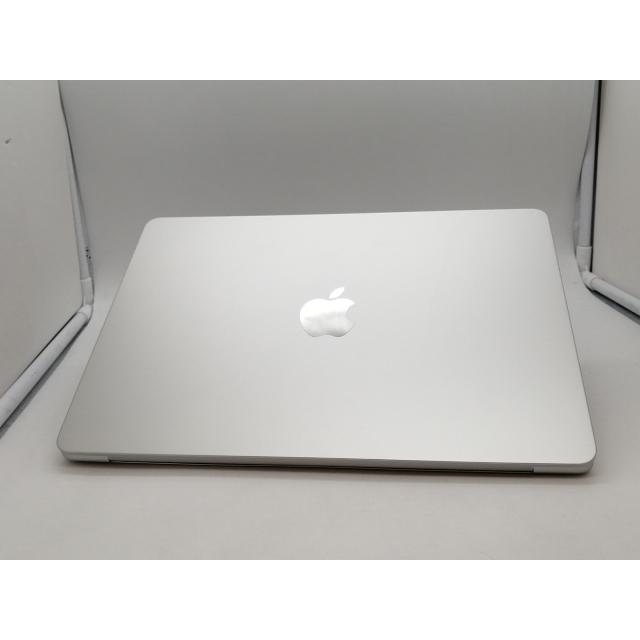 【極美品】MacBook Air13インチ 2025年M4 256GB シルバー 2025 Apple MacBook Air 13-inch M4 10-core 16GB 256GB - Silver