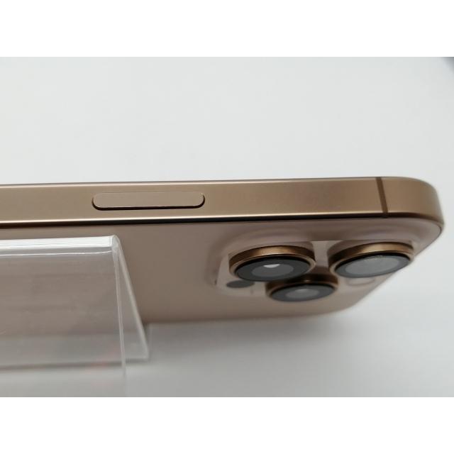 中古】Apple 国内版 【SIMフリー】 iPhone 16 Pro Max 256GB デザート