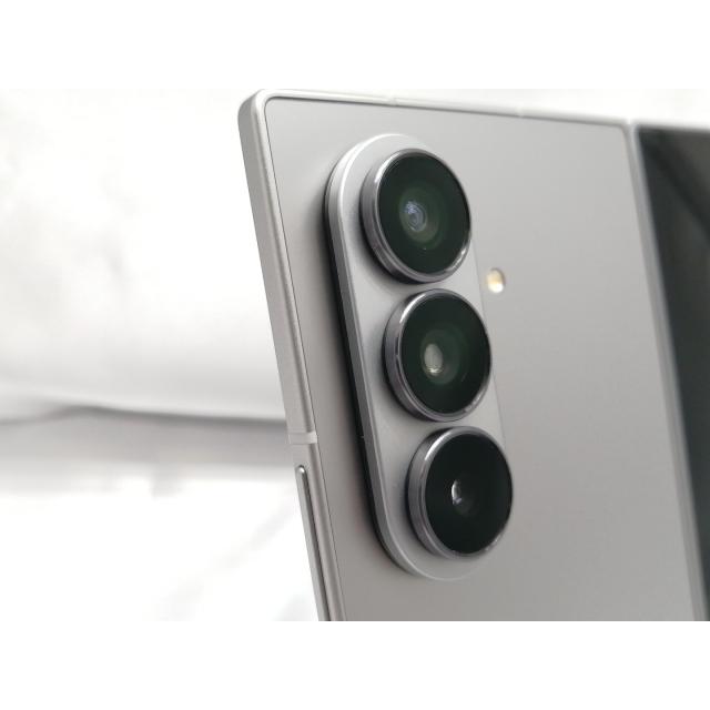 中古】SAMSUNG 国内版 【SIMフリー】 Galaxy Z Fold7 シルバーシャドウ