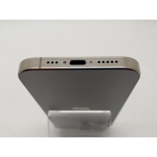 【中古】Apple au 【SIMフリー】 iPhone 15 Pro 256GB ナチュラルチタニウム MTUF3J/A【札幌南2条】保証期間１ヶ月【ランクA】の画像