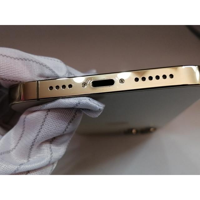 【中古】Apple docomo 【SIMロック解除済み】 iPhone 12 Pro Max 256GB ゴールド MGD13J/A【池袋東口】保証期間１ヶ月【ランクC】の画像