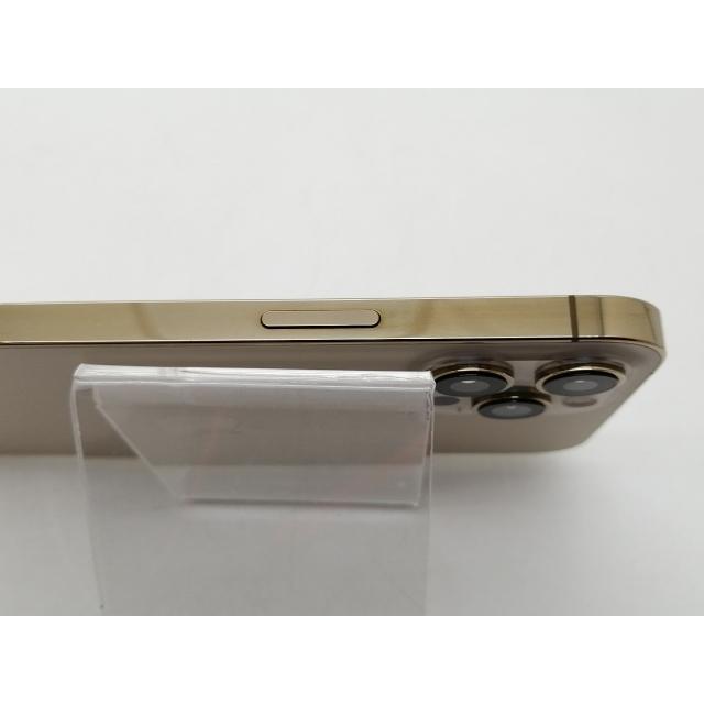 【中古】Apple docomo 【SIMロック解除済み】 iPhone 12 Pro Max 256GB ゴールド MGD13J/A【池袋東口】保証期間１ヶ月【ランクC】の画像